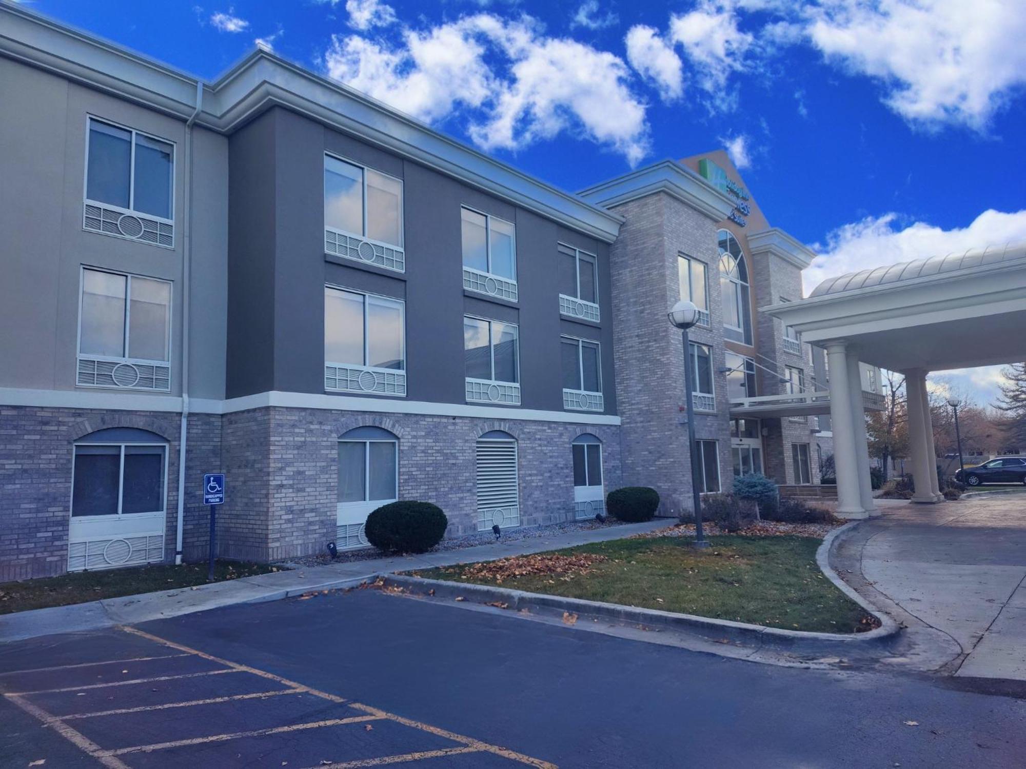 Holiday Inn Express Hotel & Suites Idaho Falls By Ihg Exterior photo